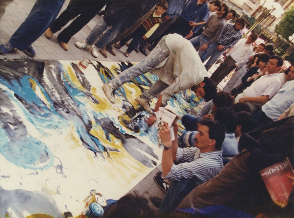 Moni, Sakarya Destanı performansı, Ankara, 1989